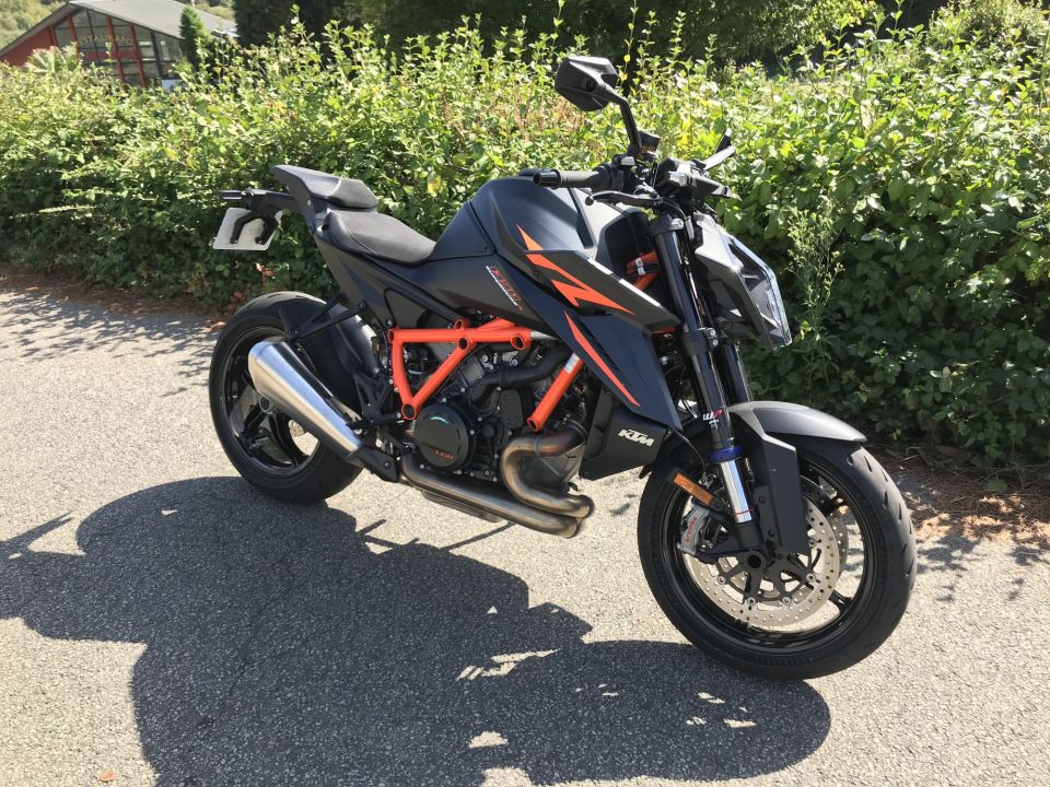KTM 1390 SUPER DUKE R EVO 4