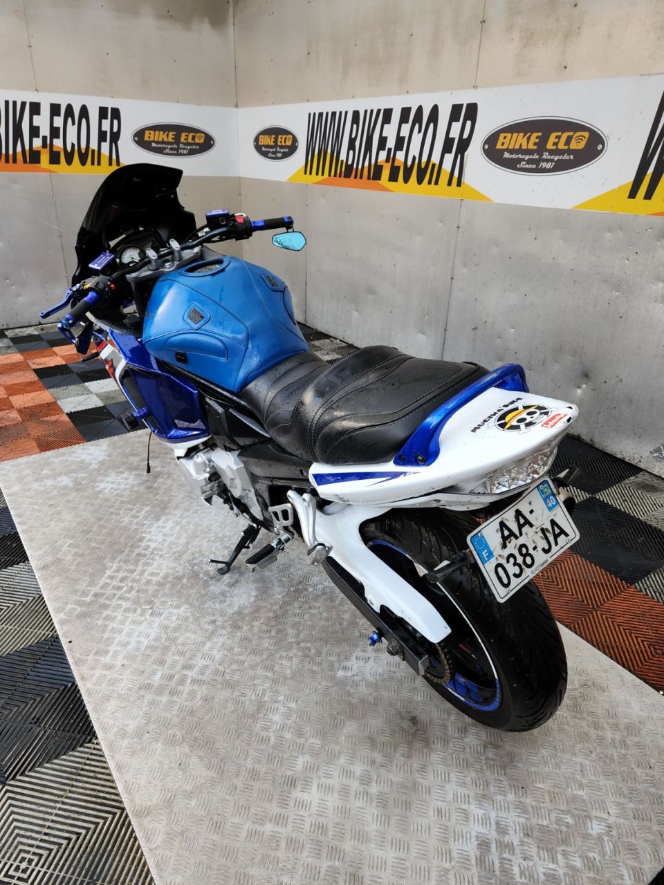SUZUKI GSX650F 4