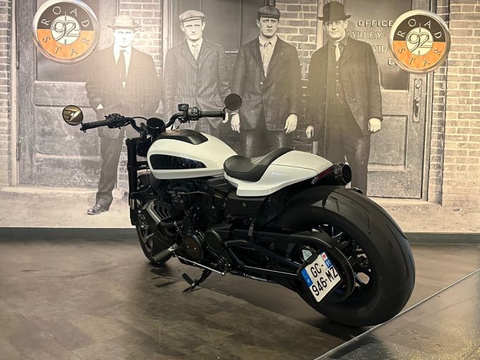 HARLEY-DAVIDSON SPORTSTER 1250 S 4