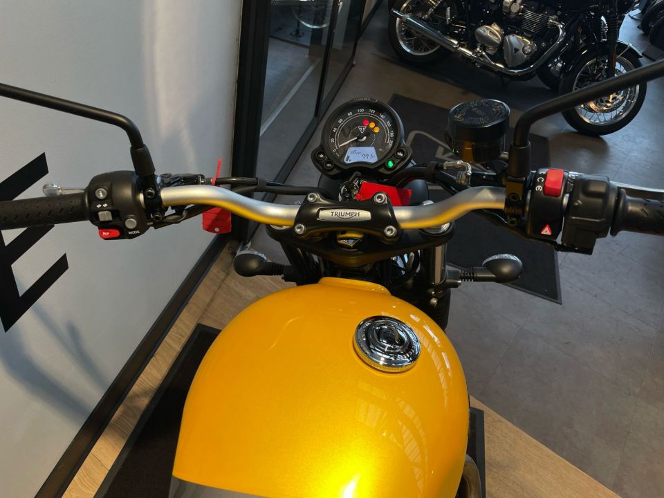 TRIUMPH SCRAMBLER 900 4