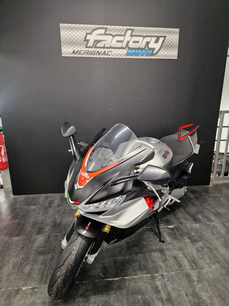 APRILIA RSV4 1100 4
