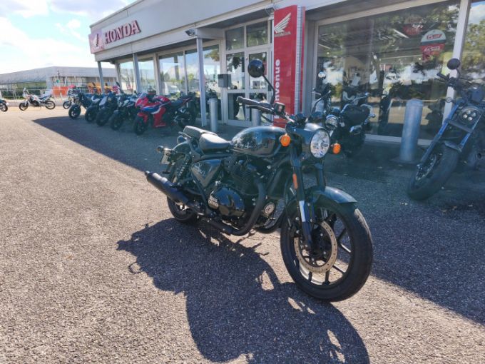 ROYAL ENFIELD 2023 - Super Meteor 4