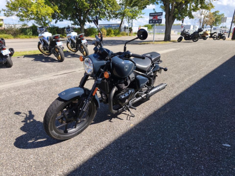 ROYAL ENFIELD 2023 - Super Meteor 4