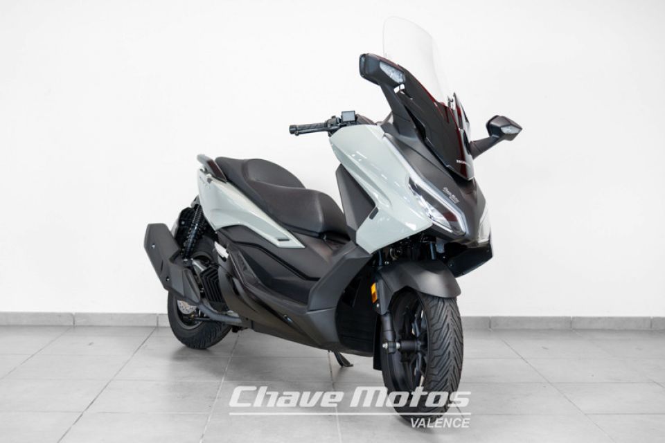 HONDA FORZA 125 ABS 4