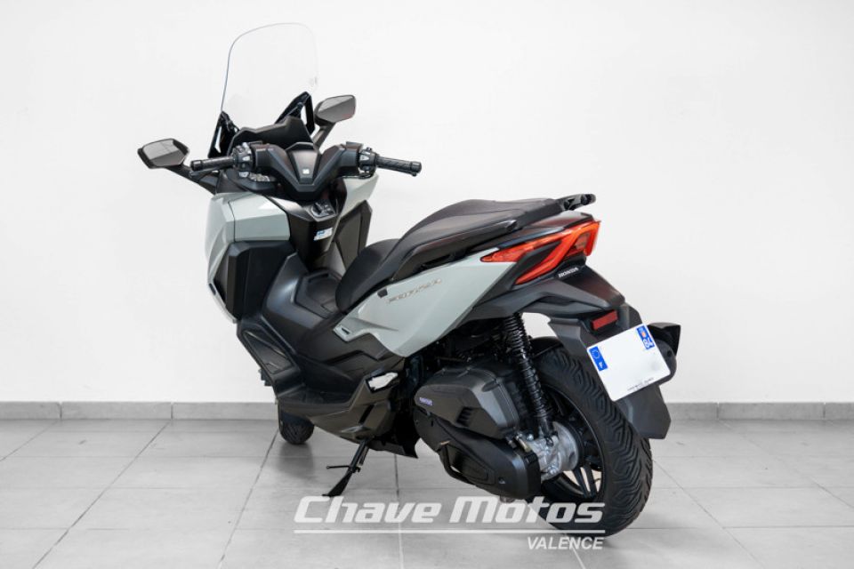 HONDA FORZA 125 ABS 4