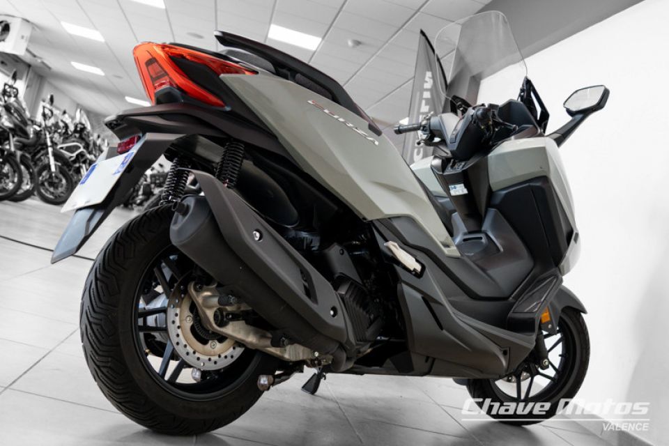 HONDA FORZA 125 ABS 4