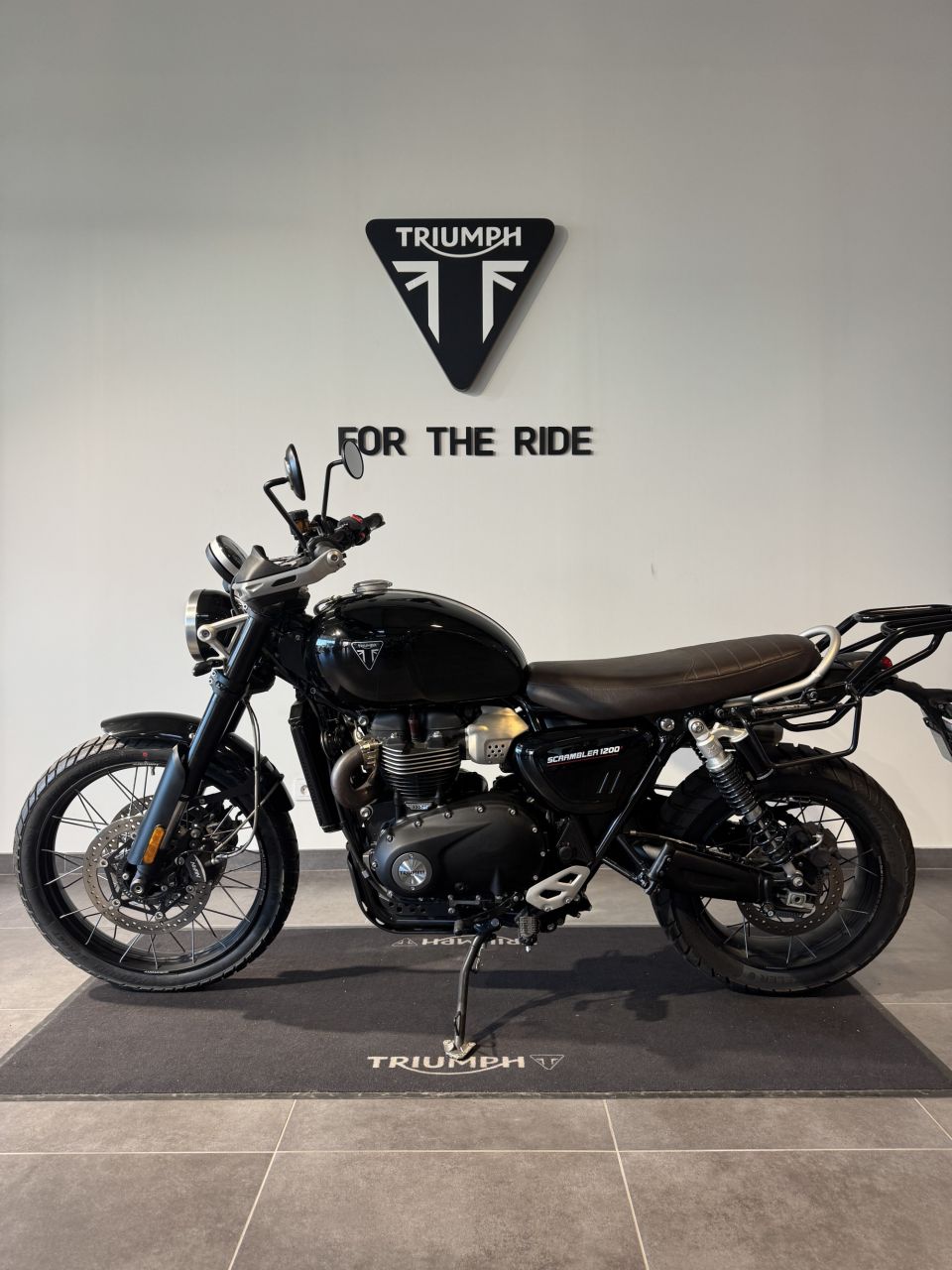 TRIUMPH SCRAMBLER 1200 4