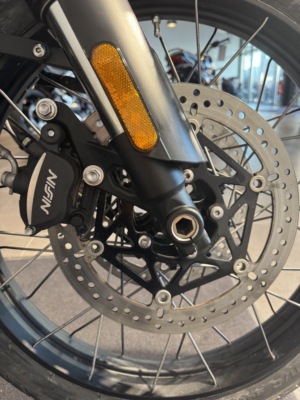 TRIUMPH SCRAMBLER 1200 4