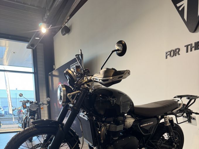 TRIUMPH SCRAMBLER 1200 4