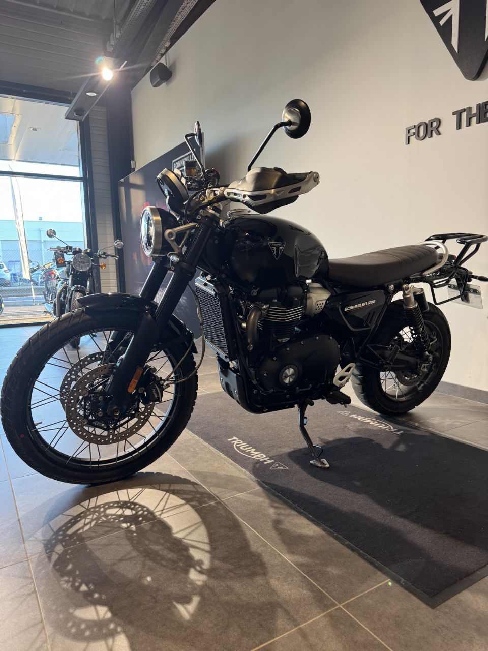 TRIUMPH SCRAMBLER 1200 4