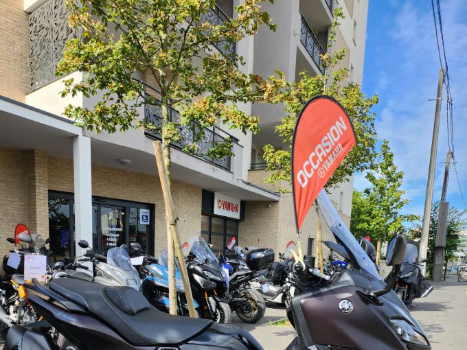 YAMAHA XP T-MAX 560 TECH MAX 4