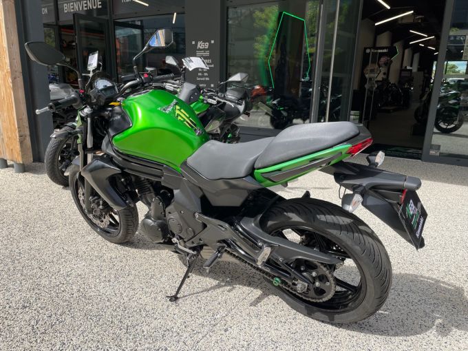 KAWASAKI ER-6 (47.5CV) 4