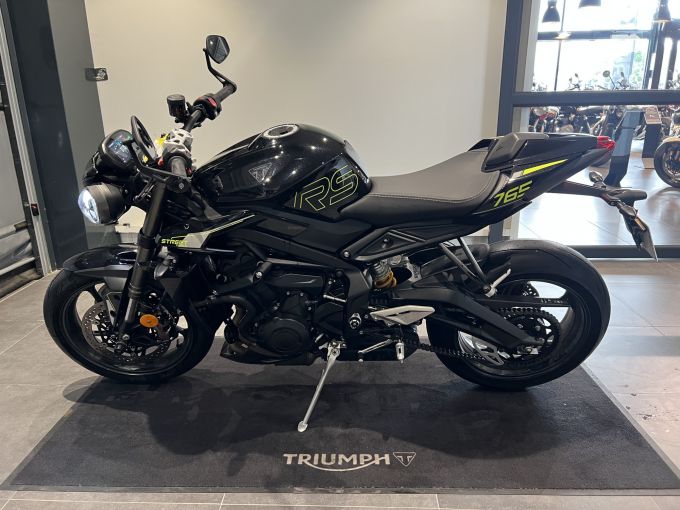 TRIUMPH STREET TRIPLE 765 RS 4