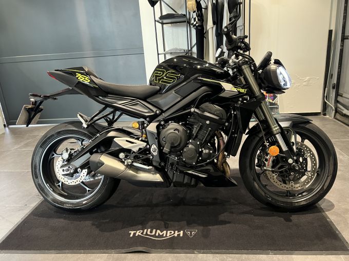 TRIUMPH STREET TRIPLE 765 RS 4