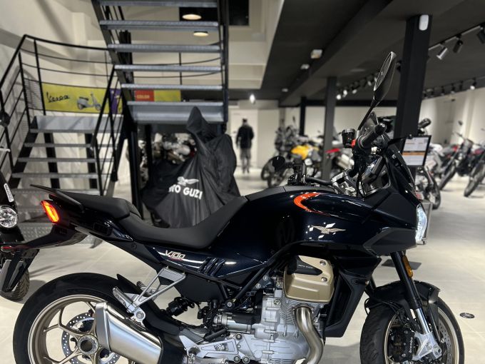 MOTO GUZZI V100  MANDELLO 4