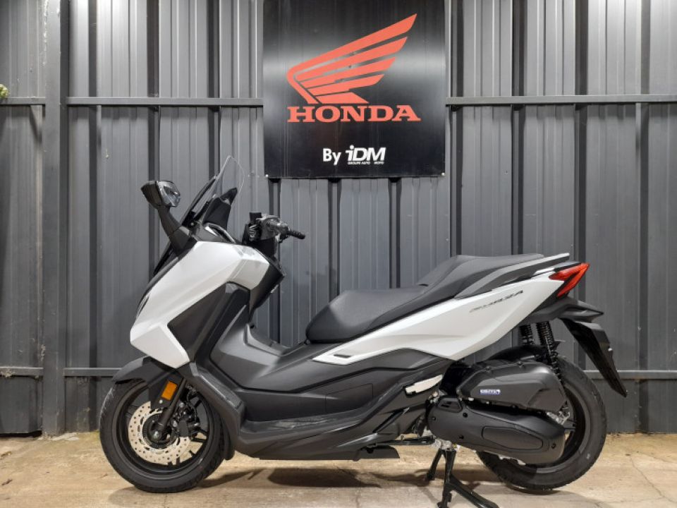 HONDA FORZA 125 ABS 4