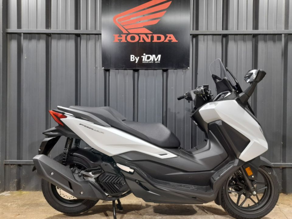 HONDA FORZA 125 ABS 4