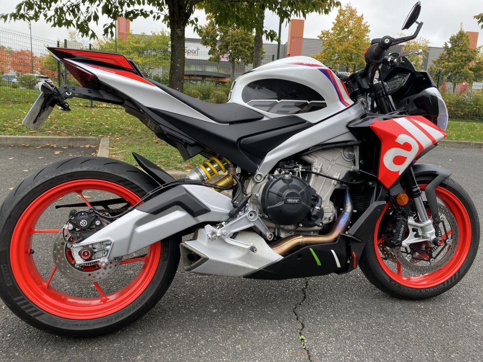 APRILIA TUONO 660 FACTORY 4