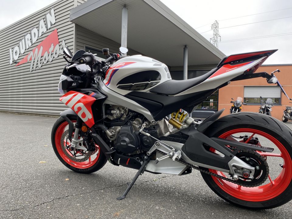 APRILIA TUONO 660 FACTORY 4