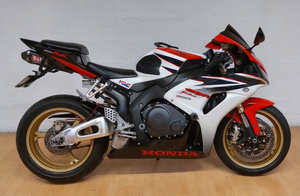 HONDA CBR 1000 RR FIREBLADE - HRC 4