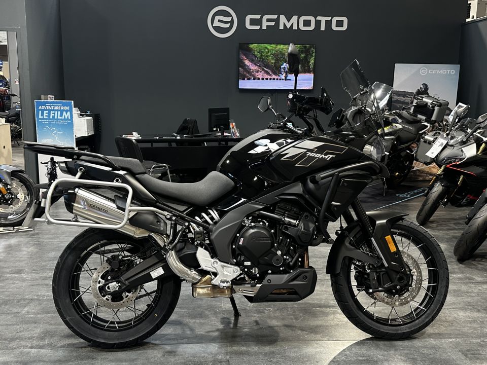 CF MOTO 700 MT 4