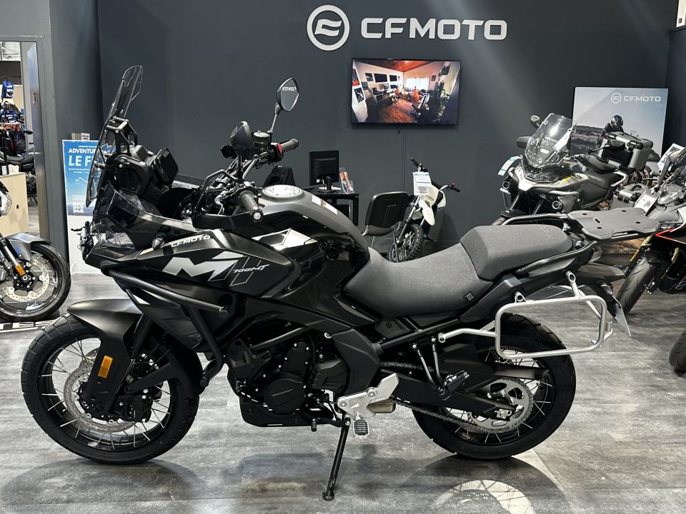 CF MOTO 700 MT 4
