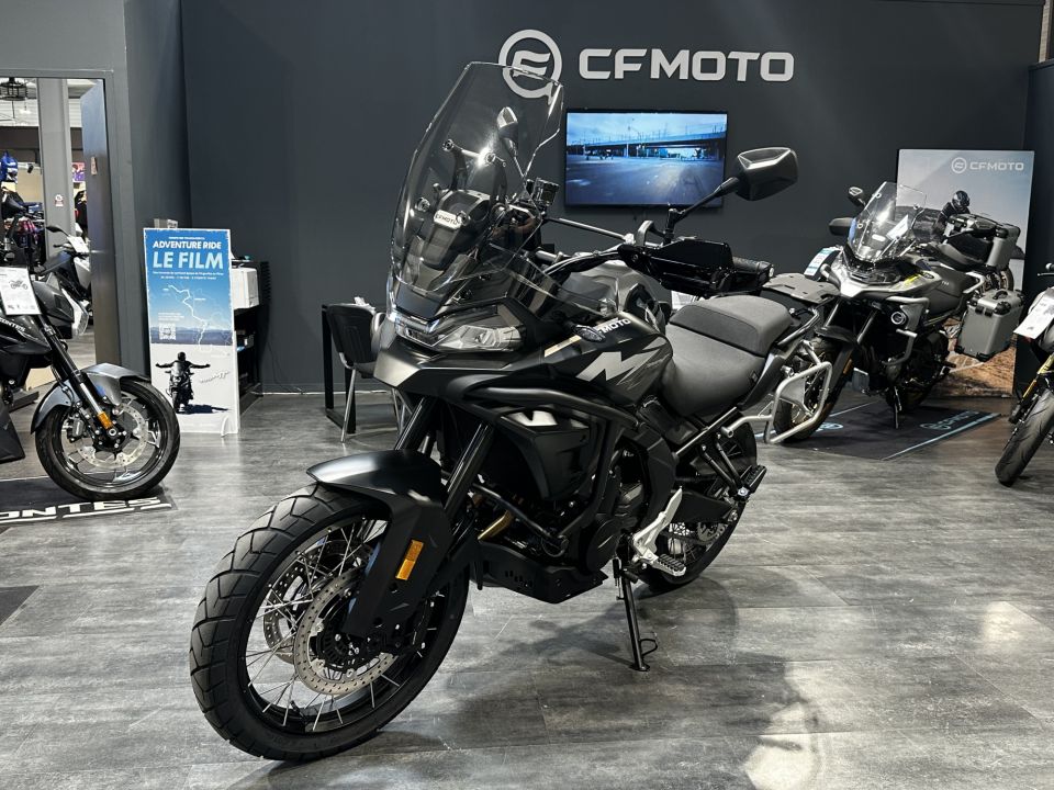 CF MOTO 700 MT 4