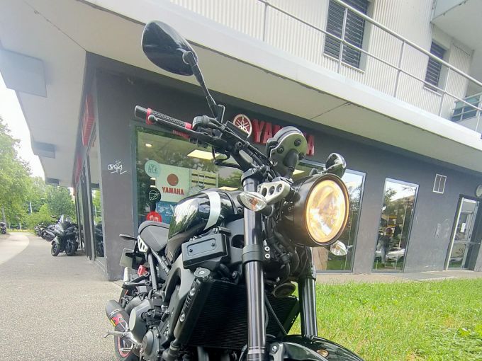 YAMAHA XSR 900 4