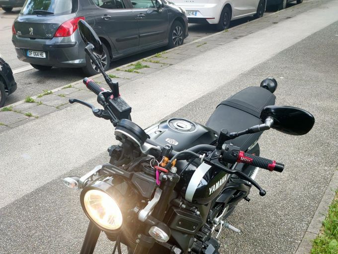 YAMAHA XSR 900 4
