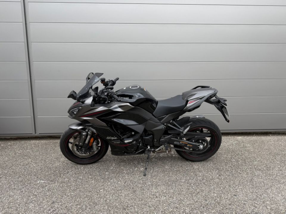 KAWASAKI NINJA 1100 SX SE 4