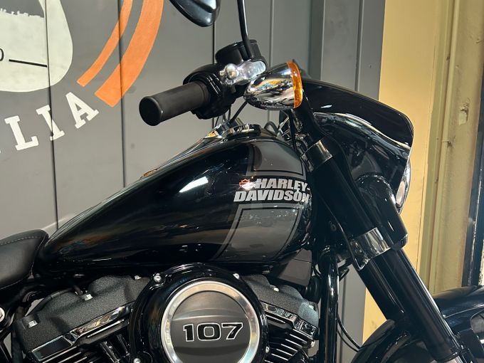 HARLEY-DAVIDSON SOFTAIL SPORT GLIDE 1745 4