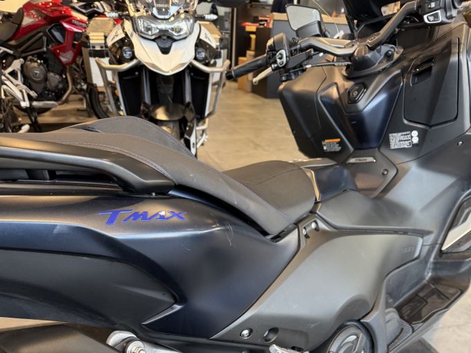 YAMAHA XP T-MAX 560 4