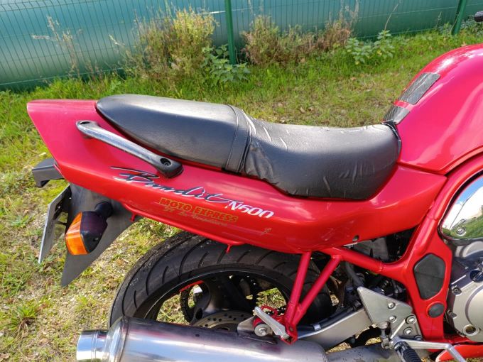 SUZUKI GSF 600 S BANDIT 4