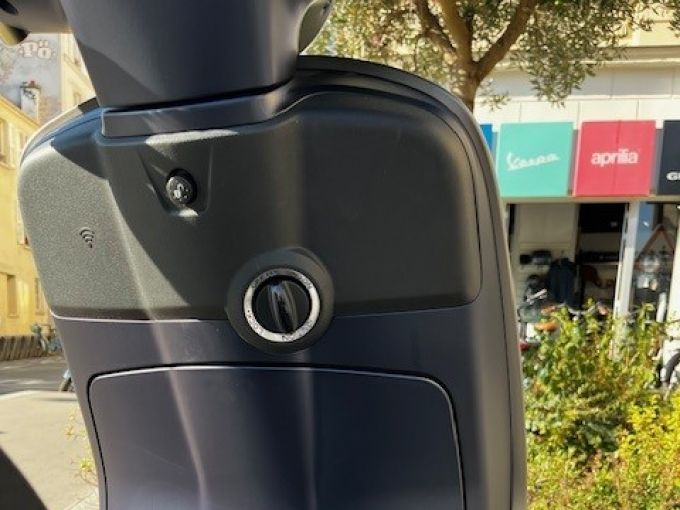 VESPA PRIMAVERA 50 TECH 4