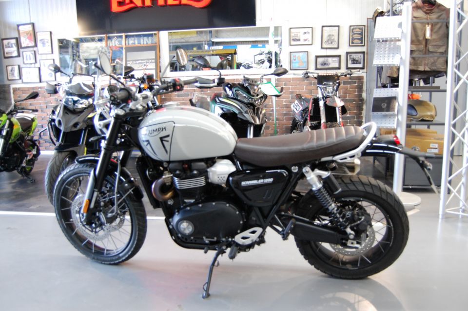 TRIUMPH Scrambler 1200 X 4