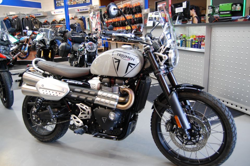 TRIUMPH Scrambler 1200 X 4