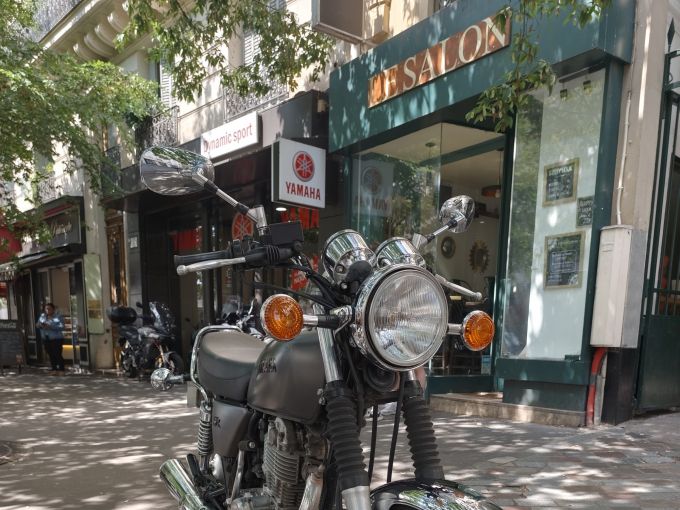 YAMAHA SR 400 4
