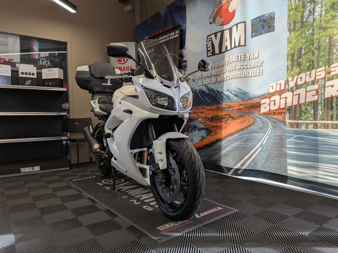 YAMAHA FZ1 FAZER 1000 4