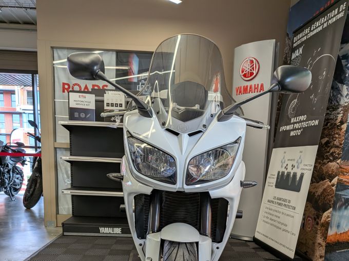 YAMAHA FZ1 FAZER 1000 4