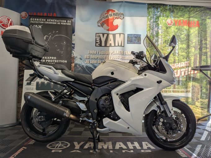 YAMAHA FZ1 FAZER 1000 4