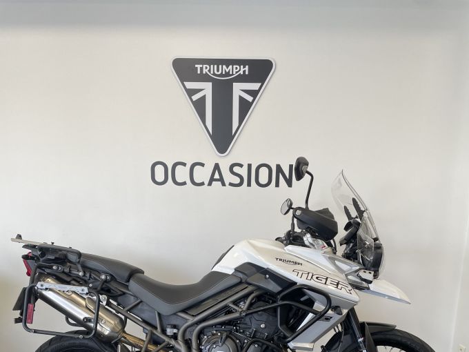 TRIUMPH TIGER 800 XCA 4
