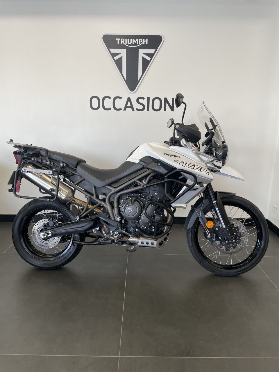 TRIUMPH TIGER 800 XCA 4