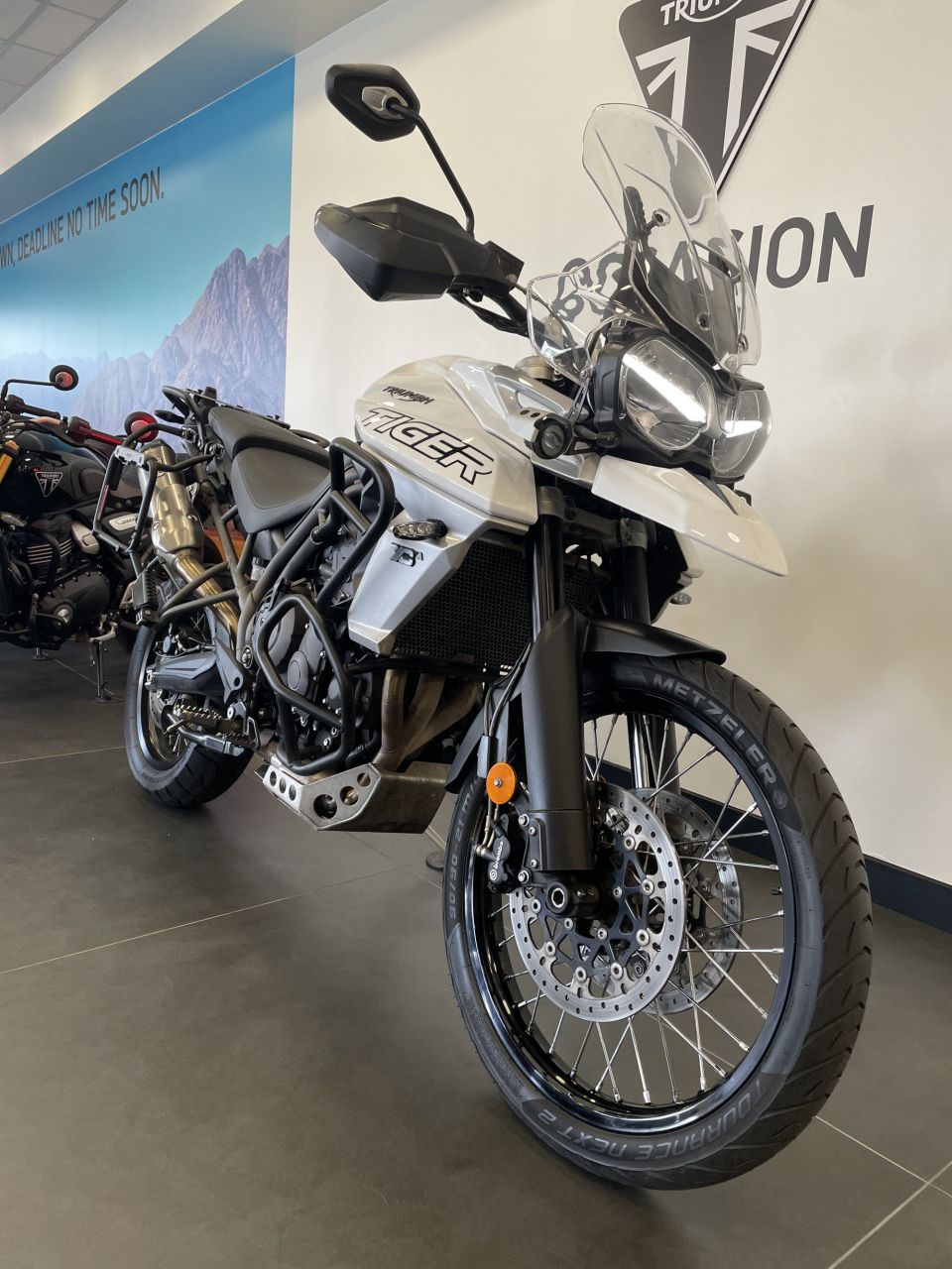TRIUMPH TIGER 800 XCA 4
