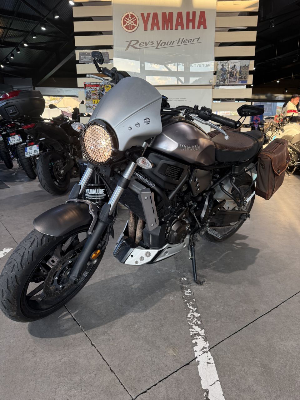 YAMAHA XSR 700 ABS 4