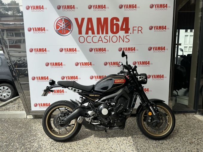 YAMAHA XSR 900 SP 4