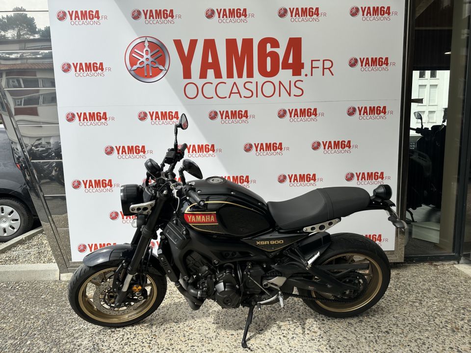 YAMAHA XSR 900 SP 4