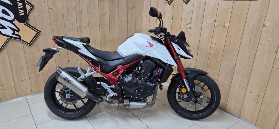 HONDA CB 750 HORNET 4