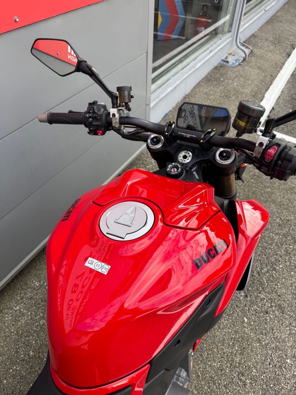 DUCATI STREETFIGHTER 4