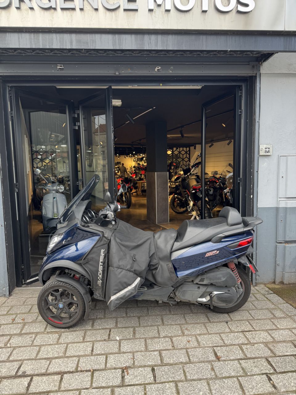 PIAGGIO MP3 400 HPE SPORT ABS ASR 4