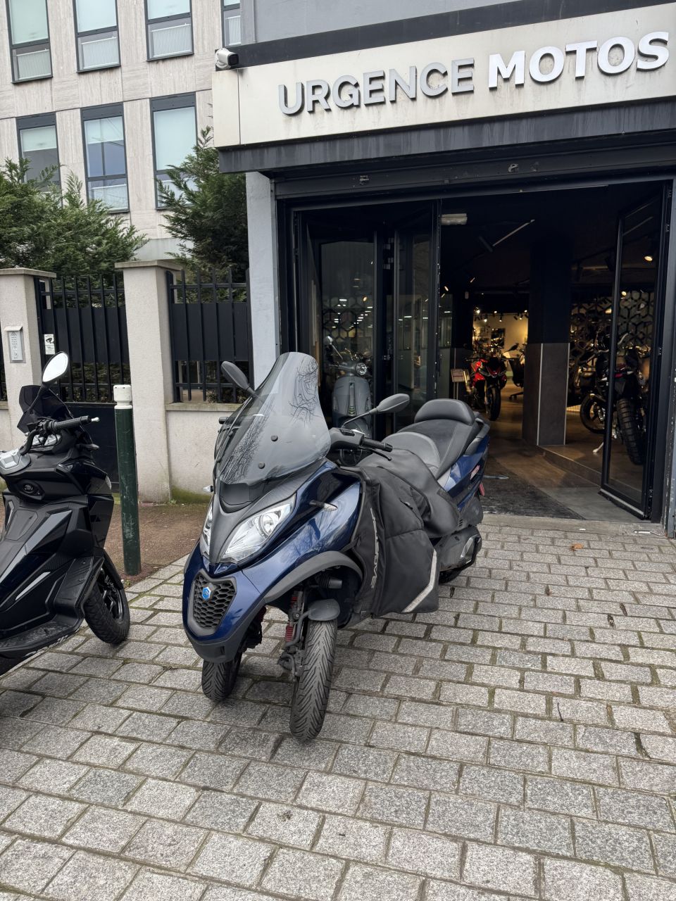 PIAGGIO MP3 400 HPE SPORT ABS ASR 4